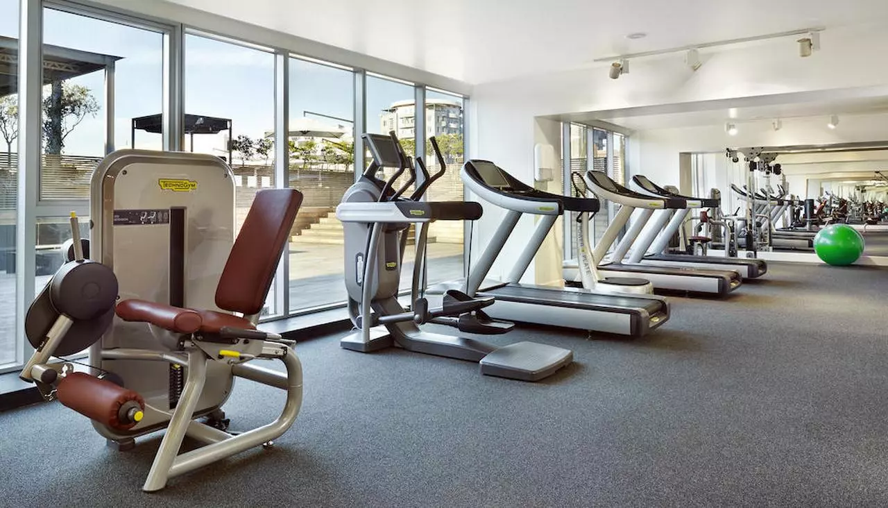 HOLIDAYINN_SHABAVIZ (7).jpg